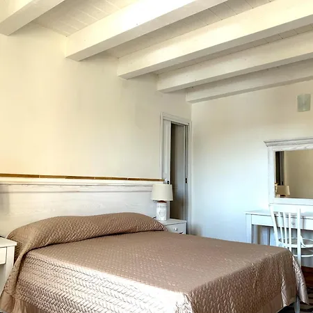 L'araucaria Le 3* Riola Sardo