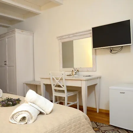 L'araucaria Le Riola Sardo