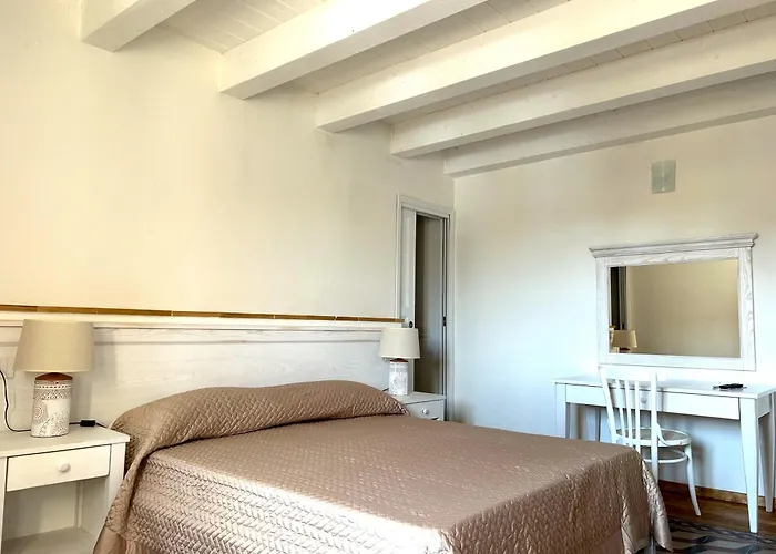 L'araucaria Le 3* Riola Sardo